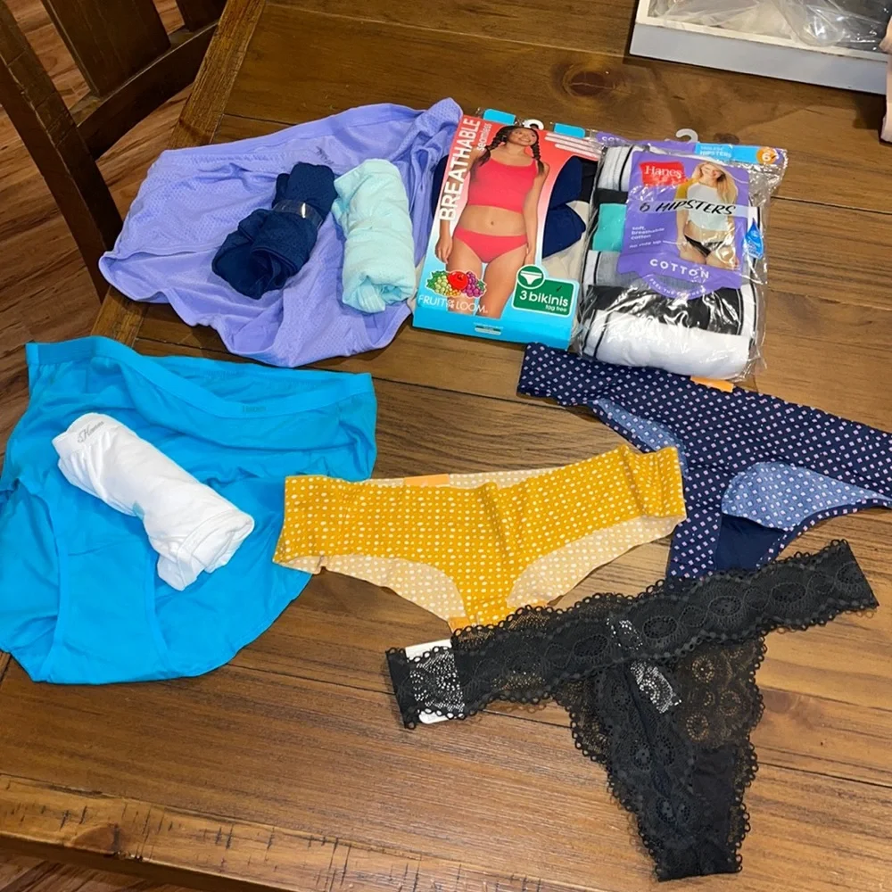 Women’s a Bundle Sz 6 panties 3 pair say Medium (8-10) total 17 individual pair!